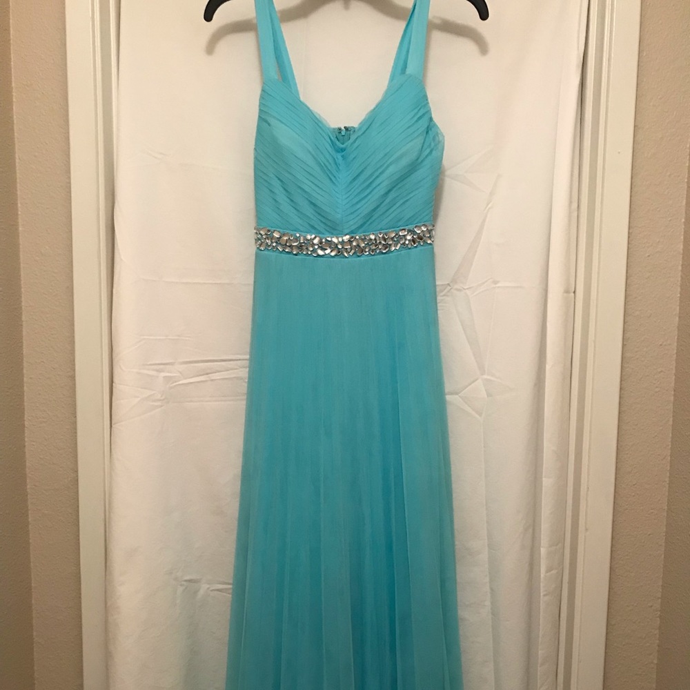 Light blue/turquoise evening gown